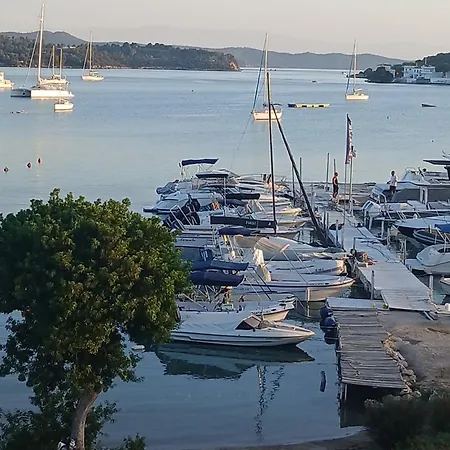 Caravi Beachfront Prázdninový dům *