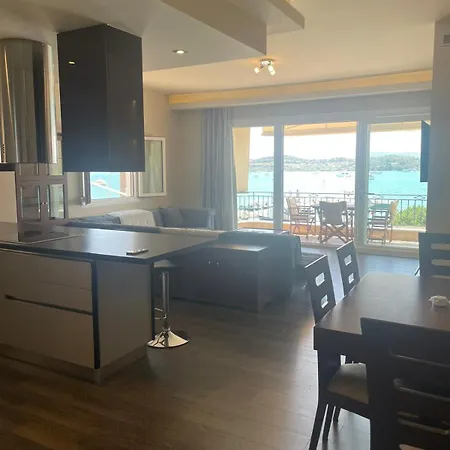 Prázdninový dům Caravi Beachfront Porto Cheli