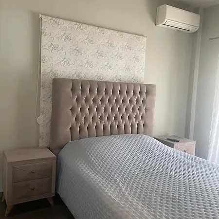 Caravi Beachfront Dom wakacyjny Porto Heli